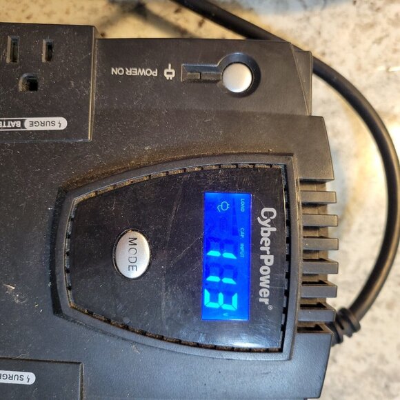 CyberPower CP825LCD Intelligent UPS 825VA Desktop Battery Backup Power Supply - Picture 8 of 11